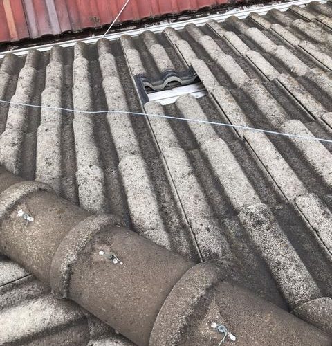 枚方市にて瓦屋根の補修工事